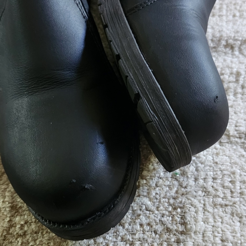 Classic Black Women's Loafers - Picture 4 of 11